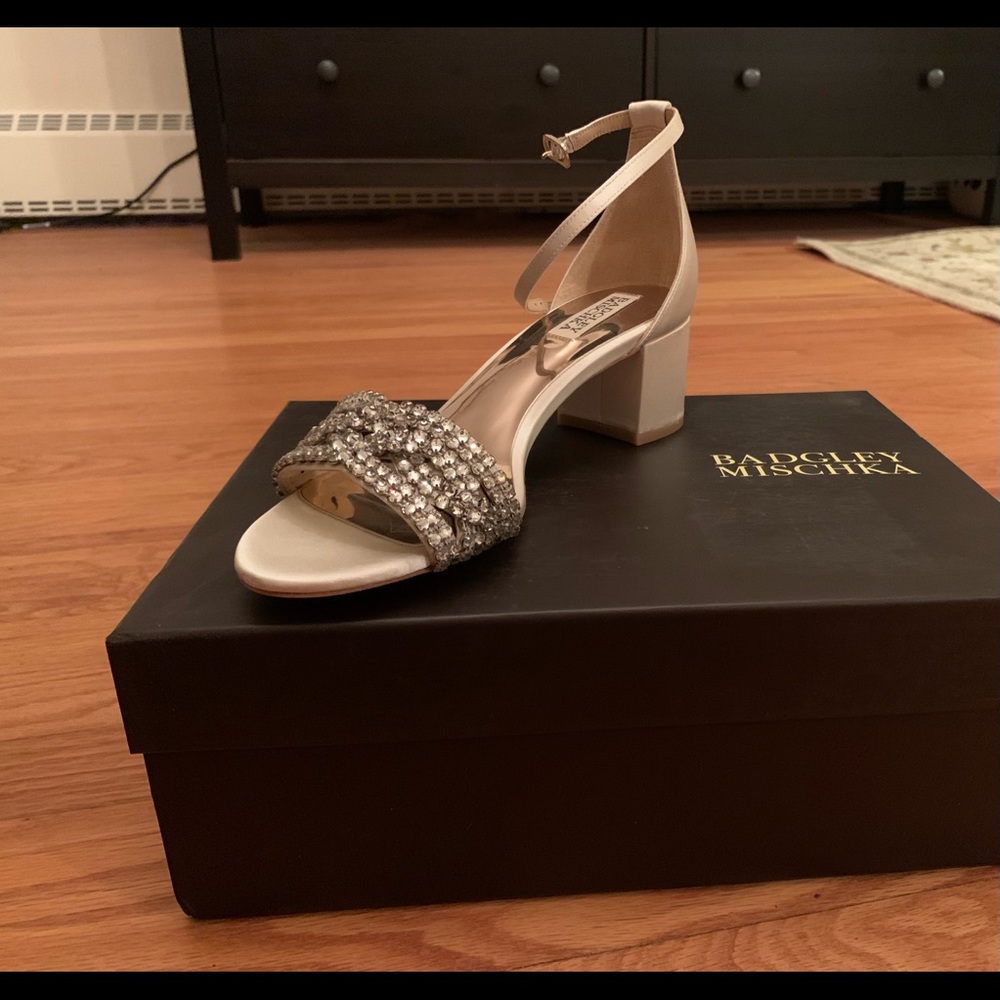 Bartley Mischka Triana satin open toe pumps - Picture 2 of 2